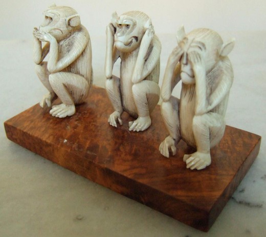 старинная скульптура 3 обезьяны мудрости из слоновой кости