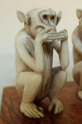 старинная статуэтка мудрые обезьяны, слоновая кость, 19 век