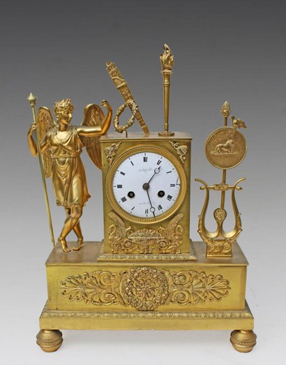 старинные часы из бронзы с позолотой карл 5