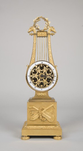 антикварные настольные часы из бронзы с золочением, 19 век