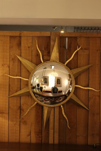 антикварное зеркало солнце с золочением