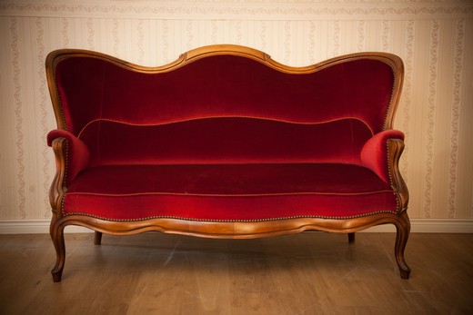 антикварный диван из ореха в стиле луи филипп