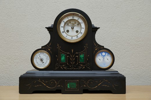 Старинные часы, антиквариат