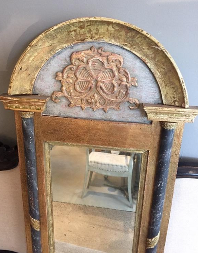 старинное шведское зеркало