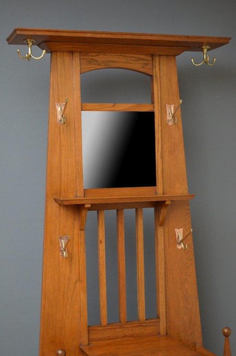 старинная мебель - вешалка с зеркалом из дуба