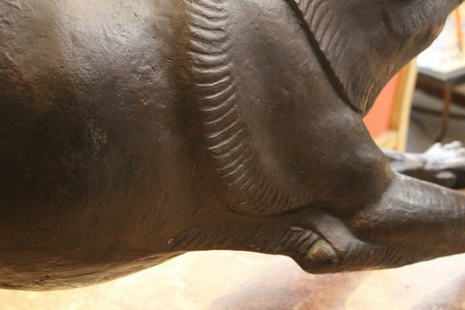 старинная скульптура собака, автор talmar
