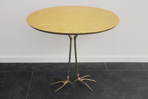 антикварная мебель - круглый стол из металла и золота