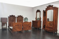 Antique bedroom set