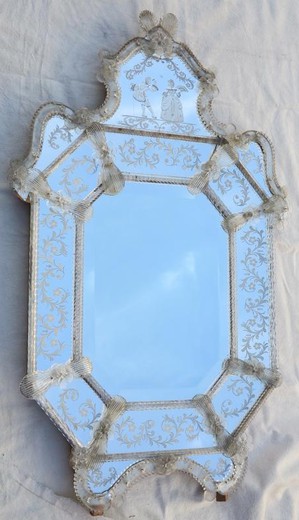 старинное зеркало в стиле наполеон 3
