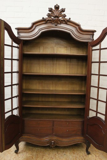 мебель антиквариат - книжный шкаф 19 века