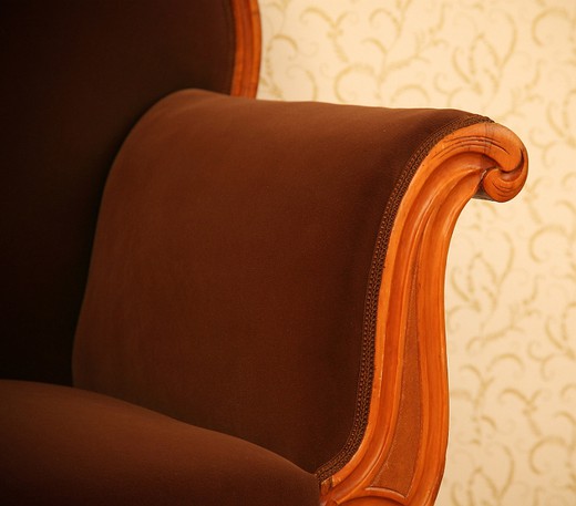 Винтажный диван - купить мебель антиквариат в Москве - интернет магазин