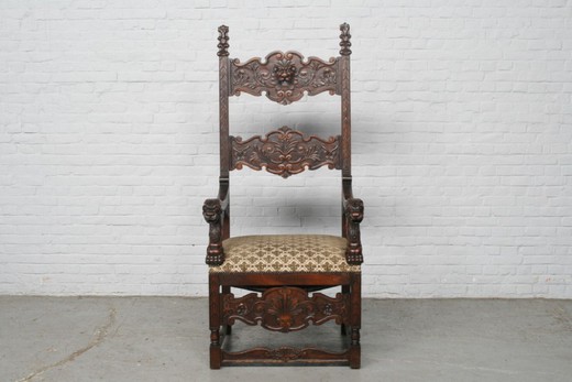 антикварное резное кресло из ореха в стиле ренессанс, 19 век