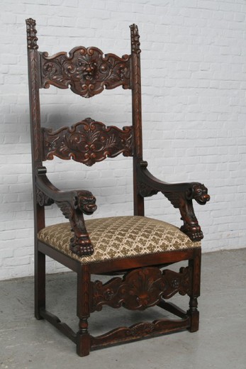 старинное резное кресло из ореха в стиле ренессанс, 19 век
