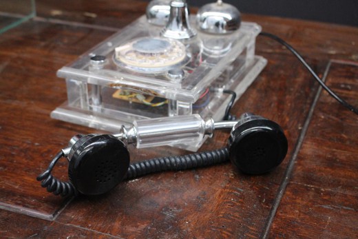 винтажный телефон из люсита, 20 век