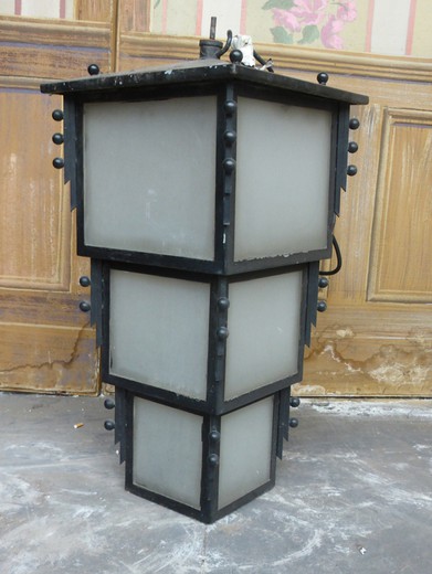 антикварный уличный фонарь модерн из металла, 20 век