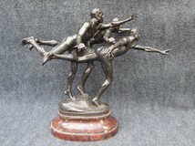 Антикварная бронзовая скульптура «К цели»