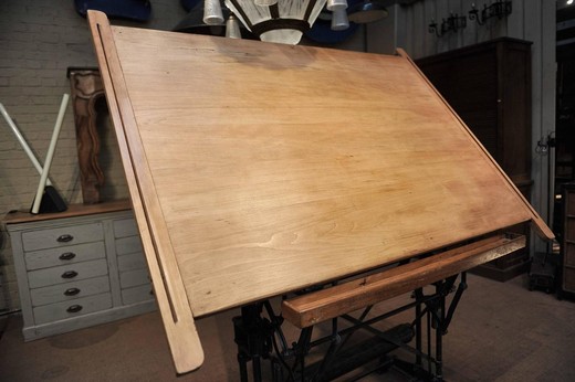 винтажный стол архитектора из металла и дерева