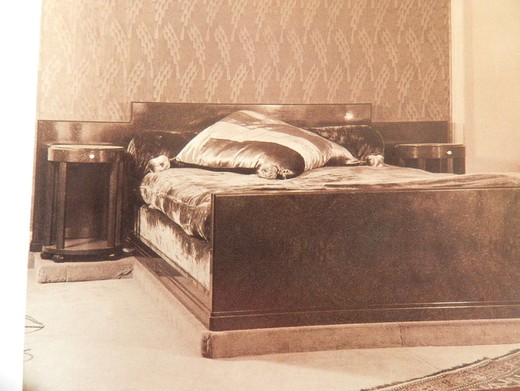 старинная мебель - кровать из красного дерева, стиль ар деко, 20 век