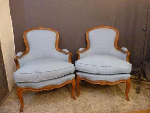 антикварные парные кресла бержер из ореха, 20 век