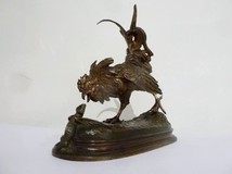 Bronze sculpture of a rooster