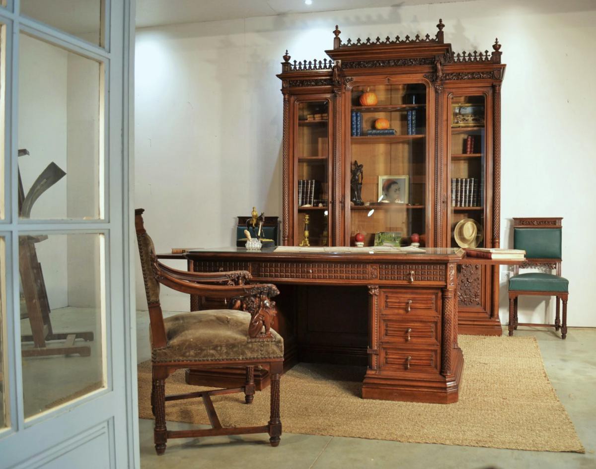 Старинная мебель кабинет