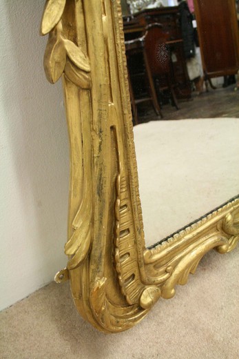 большое винтажное зеркало из дерева и золота в викторианском стиле, 19 век