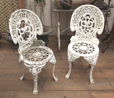 Антикварная мебель. Садовые парные стулья. Аллюминий. Западная Европа, первая половина XX века.