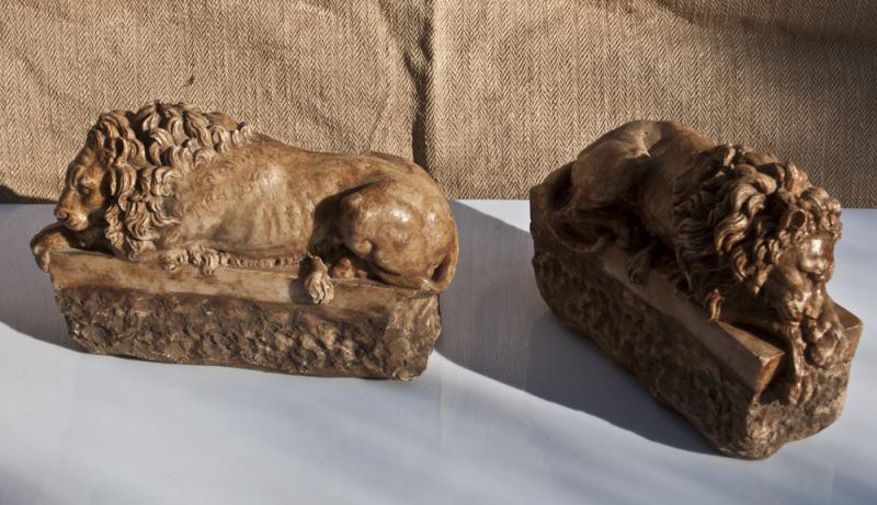 Antique pair sculptures "Lions"