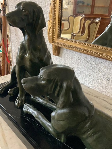 Антикварная скульптура "Две собаки"