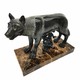 Скульптура "Капитолийская волчица"