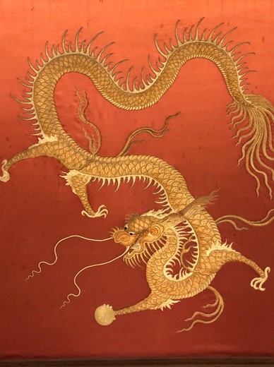 Antique panel "Dragon"