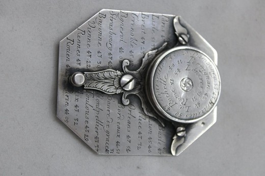 Антикварные солнечные часы из серебра 1680 г.