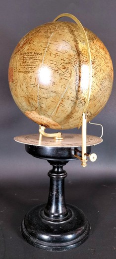 Антикварный глобус Делаграв