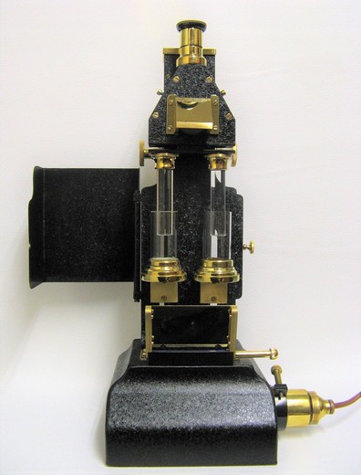 Antique Duboscq colorimeter by Pellin