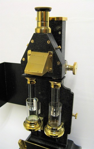 Antique Duboscq colorimeter by Pellin