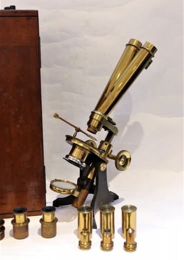Антикварный микроскоп Коллинза