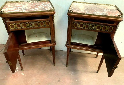 Twin pedestals in the style of Louis XVI