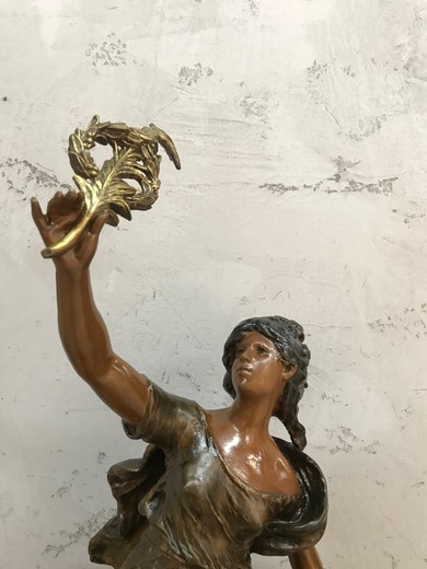 Antique sculpture "Mother and Child".