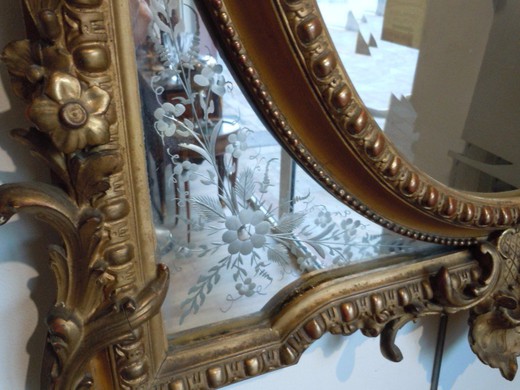 Antique mirror