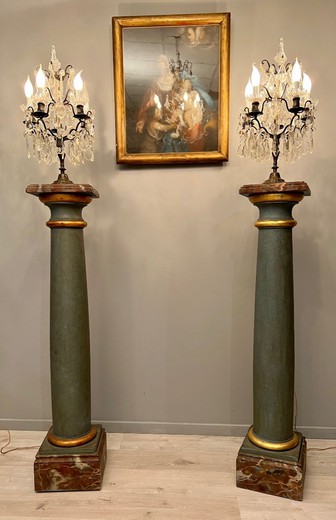 Антикварные колонны в стиле ампир