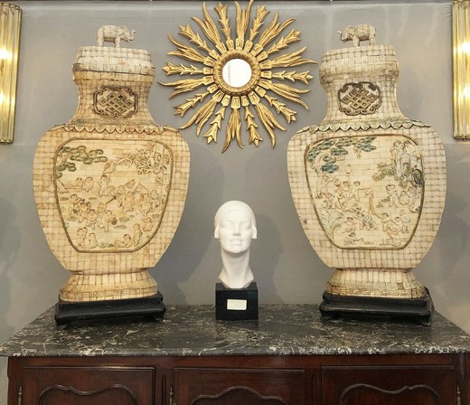 Antique twin bone vases