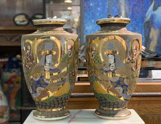 Antique pair vases Satsuma