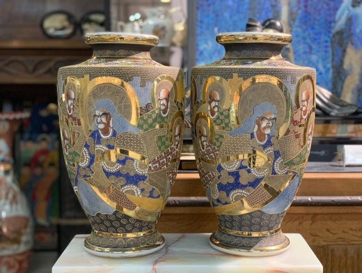 Antique pair vases Satsuma