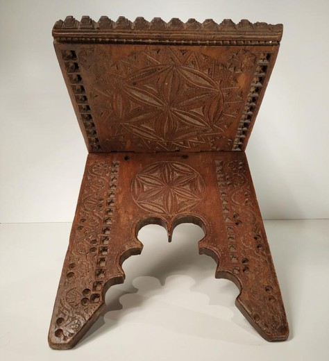 Antique Koran reading stand