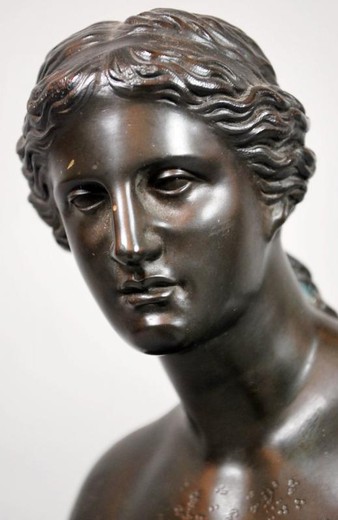 Антикварная скульптура «Венера Милосская»