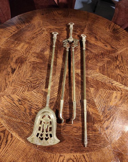 A set of accessories for the fireplace
