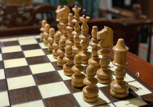 Набор для игры в шахматы