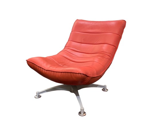 Mid-century modern style chair