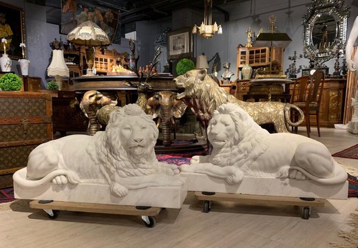 Pair marble Lions sculptures