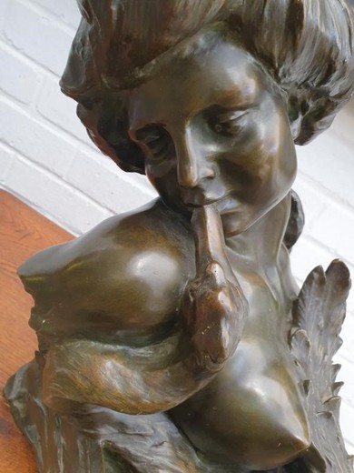 Antique sculpture "Leda and the Swan"